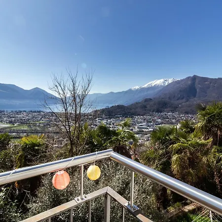 Апартаменти View And Relaxation, *